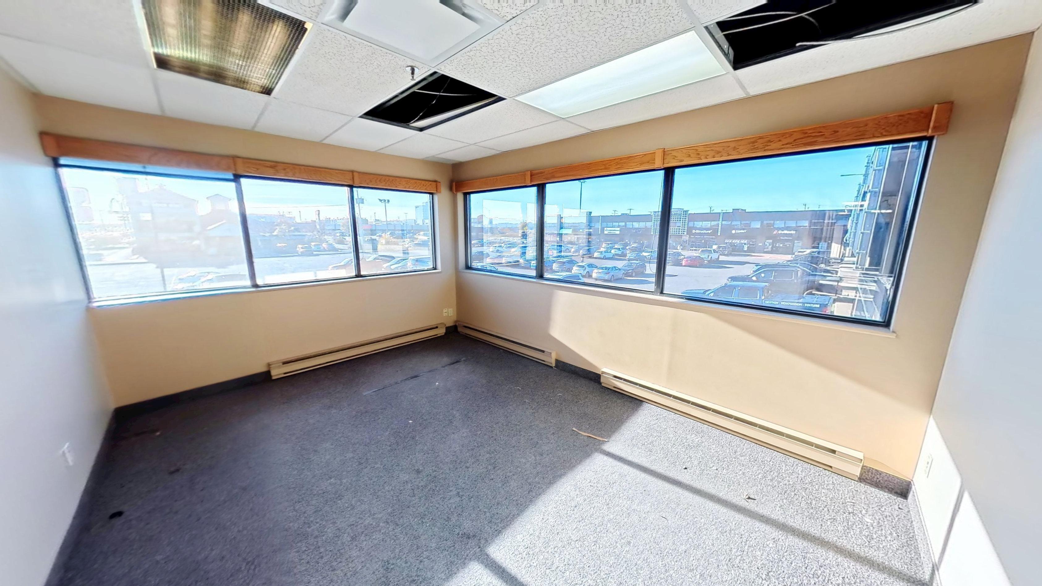 Bureau 260 - 710 Bouvier