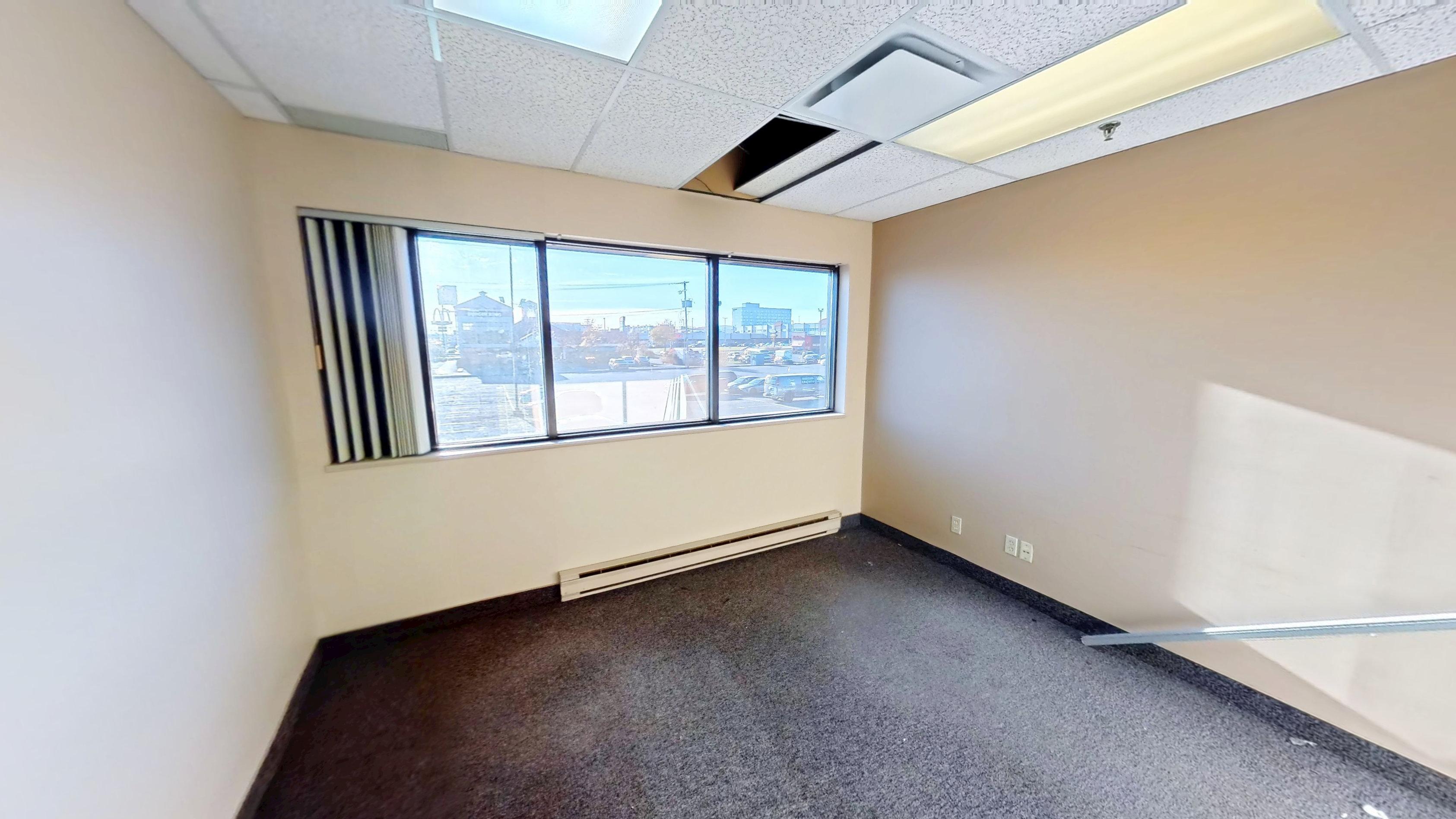 Bureau 260 - 710 Bouvier