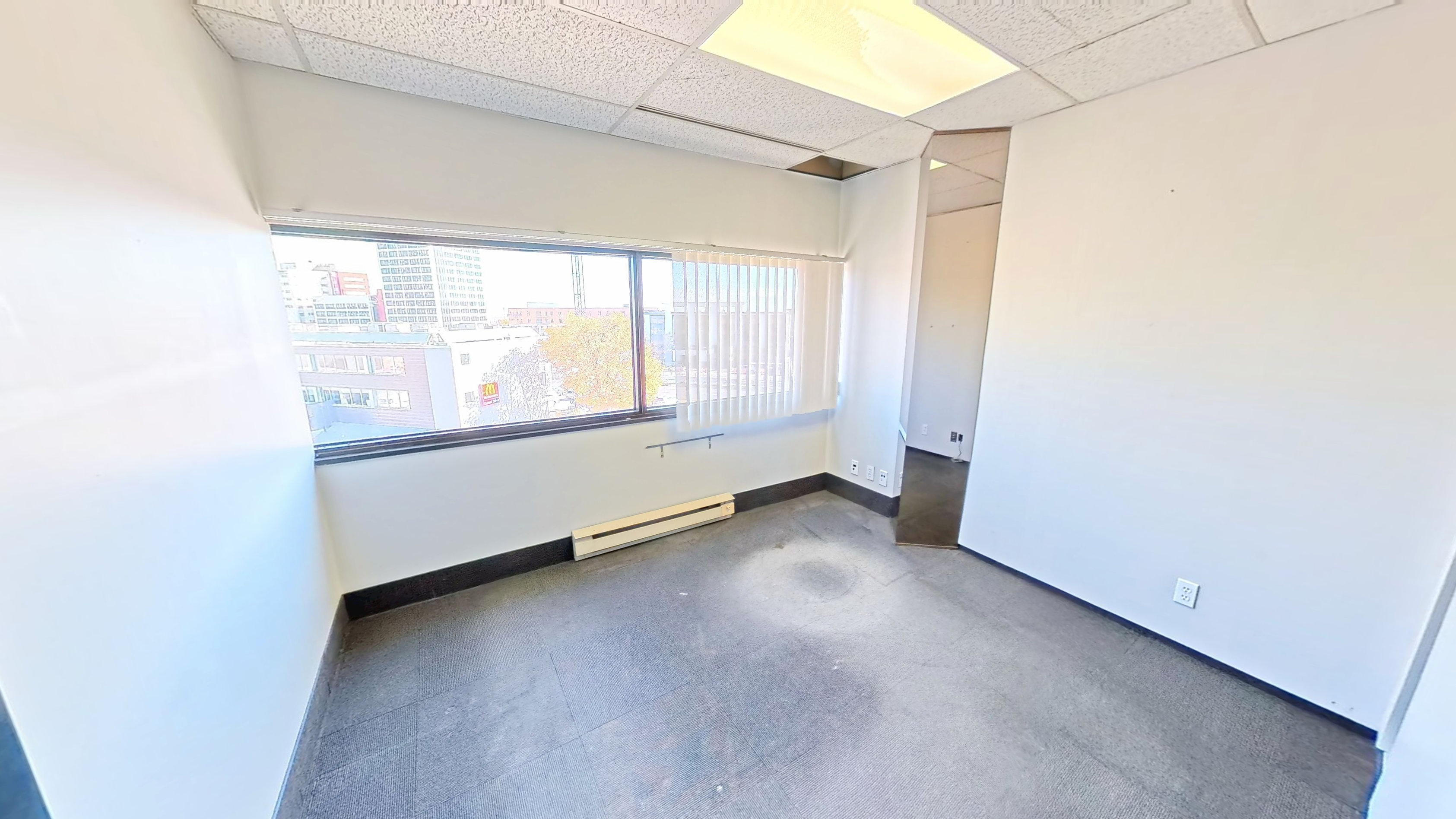 Bureau 210 - 2960 Boulevard Laurier