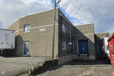 1016 rue Rivard, Les Rivières, Québec, ,Industriel,Locaux à Louer,Rivard,1987