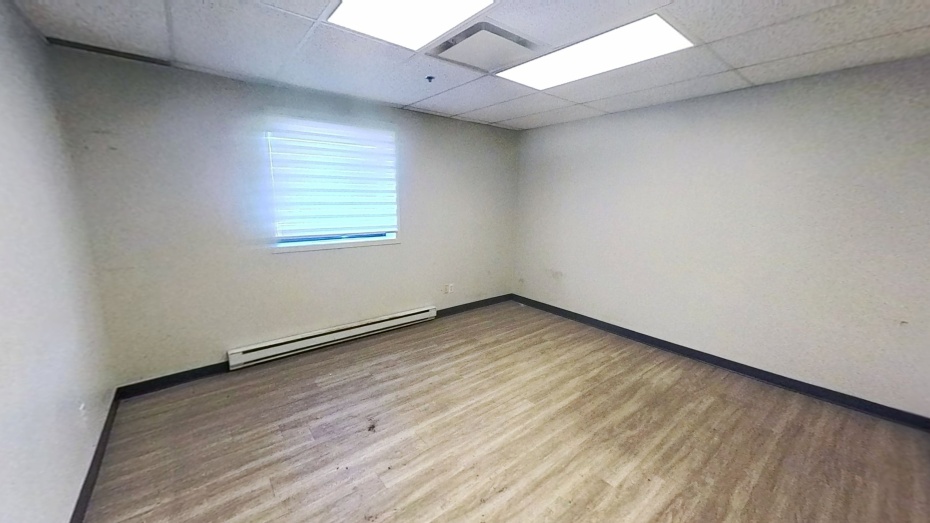 2435 avenue Watt, Sainte-Foy, Québec,Industriel,Locaux à Louer,Watt,1,2110