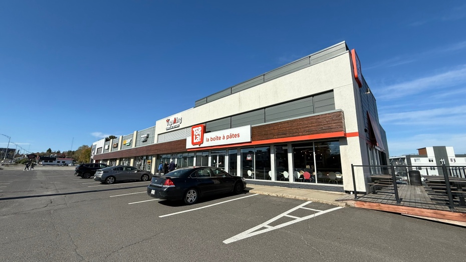 Local commercial à louer, Lévis