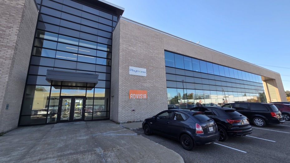 4535 boulevard Wilfrid-Hamel, Les Rivières, Québec,Bureau,Locaux à Louer,Wilfrid-Hamel,1,2210