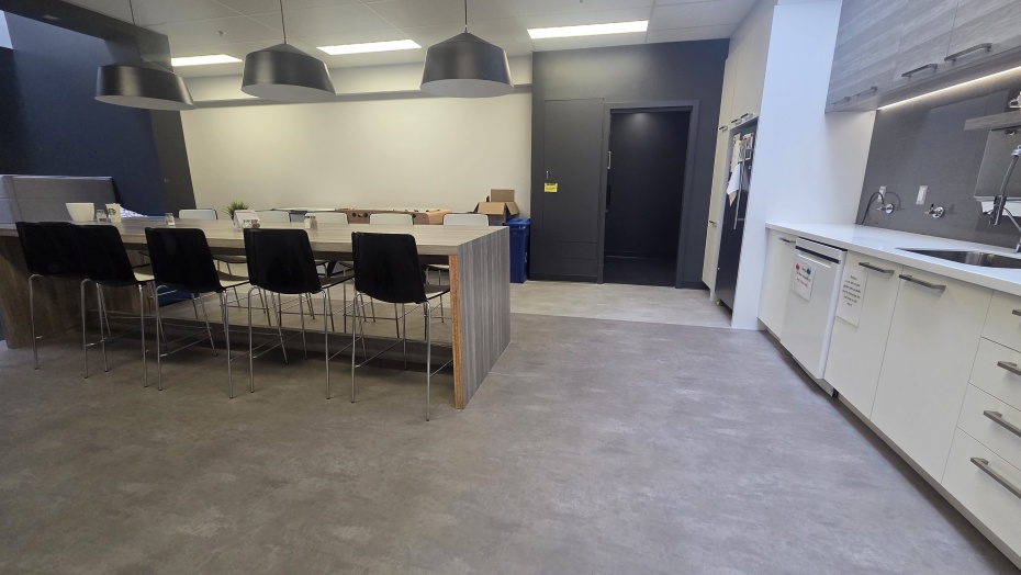 4535 boulevard Wilfrid-Hamel, Les Rivières, Québec,Bureau,Locaux à Louer,Wilfrid-Hamel,1,2210