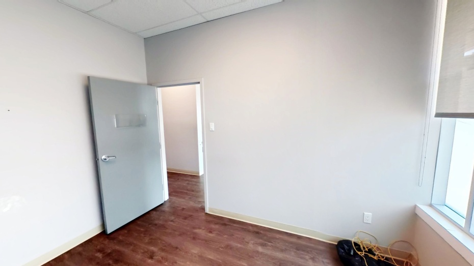 2750 Chemin Sainte-Foy, Sainte-Foy, Québec,Commercial,Mandat Web,Plaza Laval,Sainte-Foy,1,2268