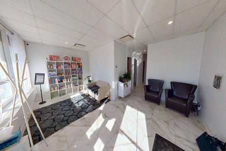 913 Monseigneur-Grandin Rue Monseigneur-Grandin, Sainte-Foy, Québec,Commercial,Locaux à Louer,913 Monseigneur-Grandin,Monseigneur-Grandin,1,2293