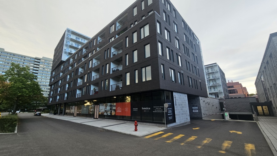 1350 Rue des Jardins-Mérici, La Cité, Québec,Commercial,Locaux à Louer,Le Solstice,des Jardins-Mérici,1,2299