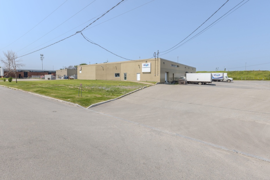 2700 Dalton, Sainte-Foy, Québec,Industriel,Locaux à Louer,Dalton,1,2332