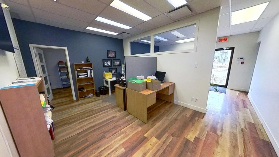 4600 Boulevard Henri-Bourassa, Charlesbourg, Québec,Commercial,Locaux à Louer,Henri-Bourassa,1,2338