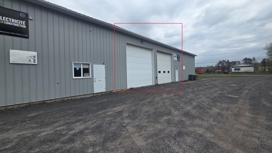 272 rue Laurier, Saint-Apollinaire,Industriel,Locaux à Louer,Laurier,1,2343