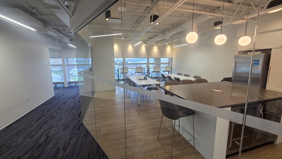 1995 Frank-Carrel, Sainte-Foy, Québec,Bureau,Locaux à Louer,Frank-Carrel,2,2348