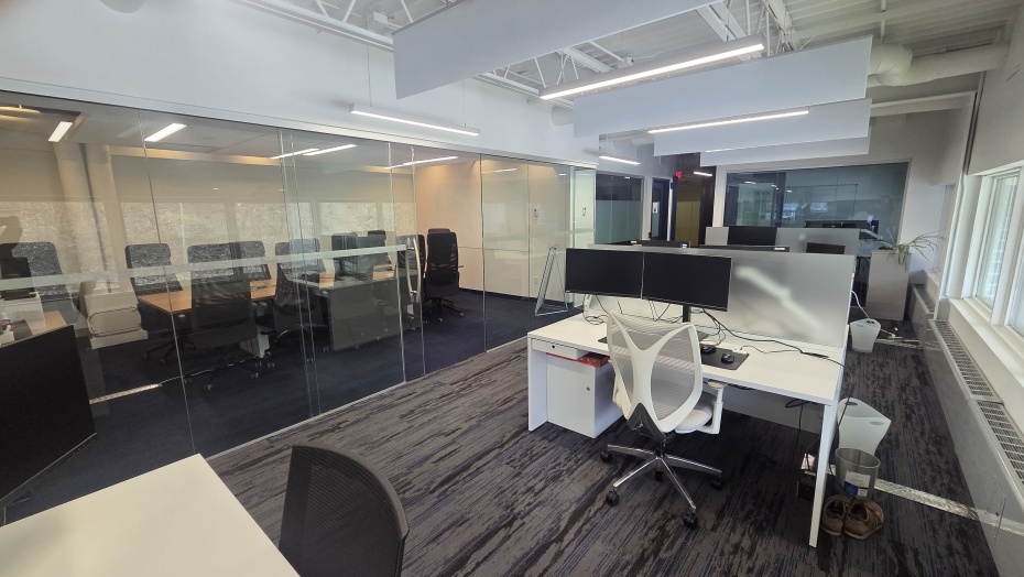 1995 Frank-Carrel, Sainte-Foy, Québec,Bureau,Locaux à Louer,Frank-Carrel,2,2348