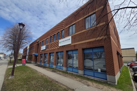 303 Pierre-Bertrand, Les Rivières, Québec,Commercial,Locaux à Louer,Pierre-Bertrand,1,2349
