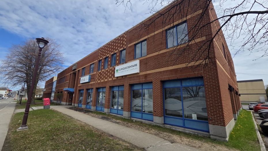 303 Pierre-Bertrand, Les Rivières, Québec,Commercial,Locaux à Louer,Pierre-Bertrand,1,2351