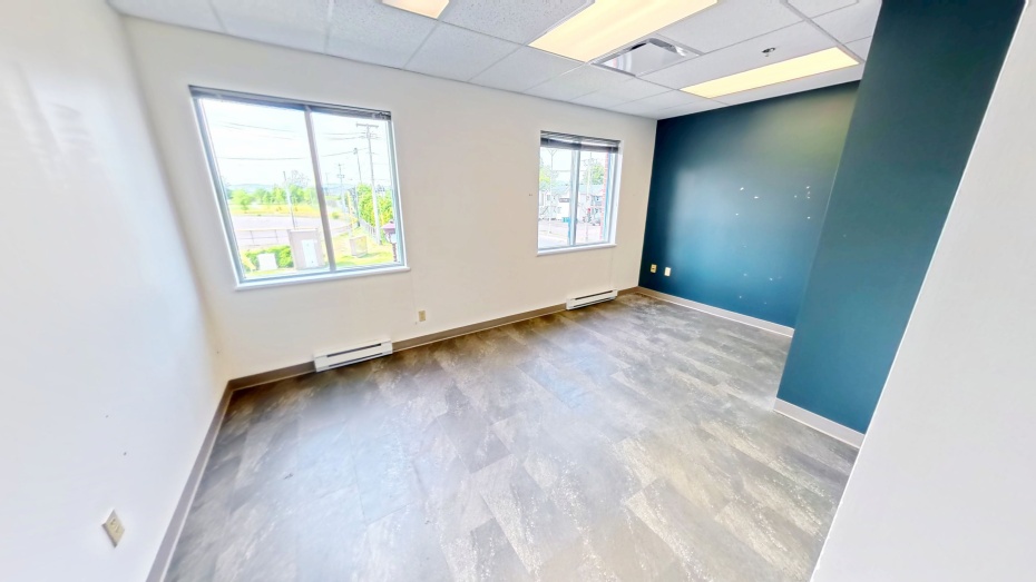 303 Pierre-Bertrand, Les Rivières, Québec,Bureau,Locaux à Louer,Pierre-Bertrand,1,2363