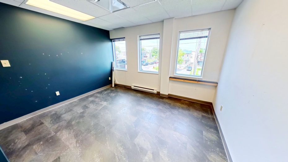 303 Pierre-Bertrand, Les Rivières, Québec,Bureau,Locaux à Louer,Pierre-Bertrand,1,2363