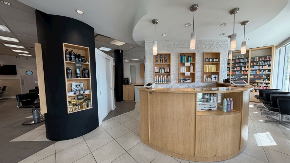 2750 Chemin Saint-Foy, Sainte-Foy, Québec,Commercial,Locaux à Louer,Plaza Laval,Saint-Foy,1,2365