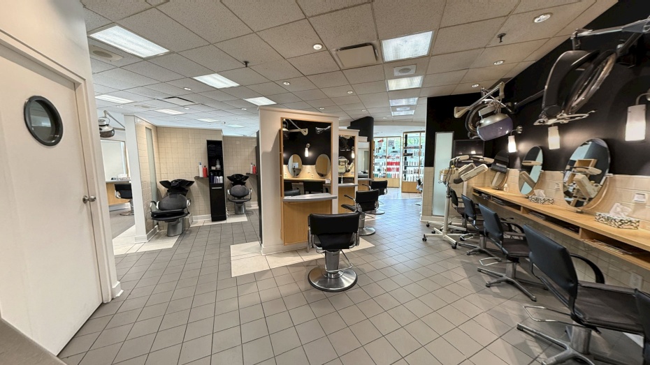 2750 Chemin Saint-Foy, Sainte-Foy, Québec,Commercial,Locaux à Louer,Plaza Laval,Saint-Foy,1,2365