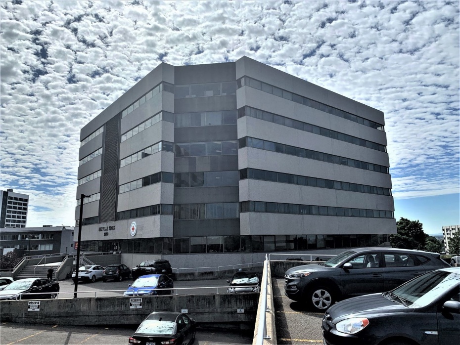 2960 boulevard Laurier, Sainte-Foy, Québec G1V4S1, ,Bureau,Mandat Web,IBERVILLE TROIS,Laurier,1,1456