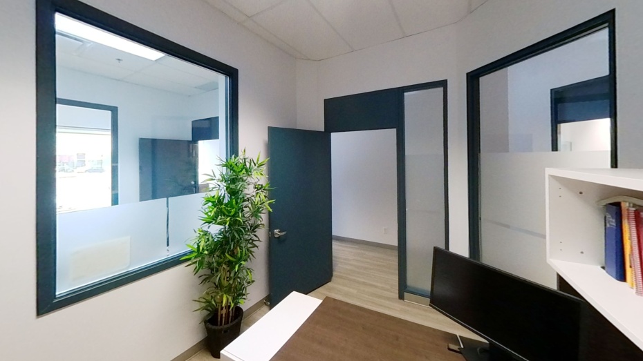 2960 Laurier, Sainte-Foy, Québec G1V4S1, ,Commercial,Mandat Web,IBERVILLE III,Laurier,1,1716