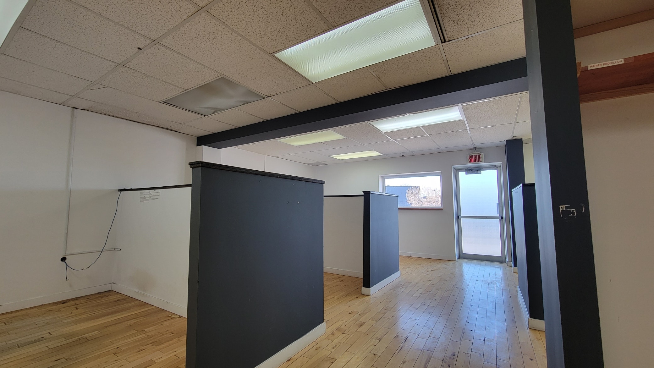 1795 boulevard WilfridHamel Québec Local 400