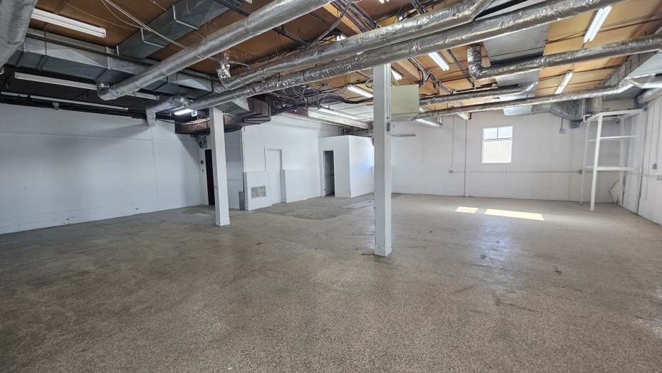 Local industriel à louer